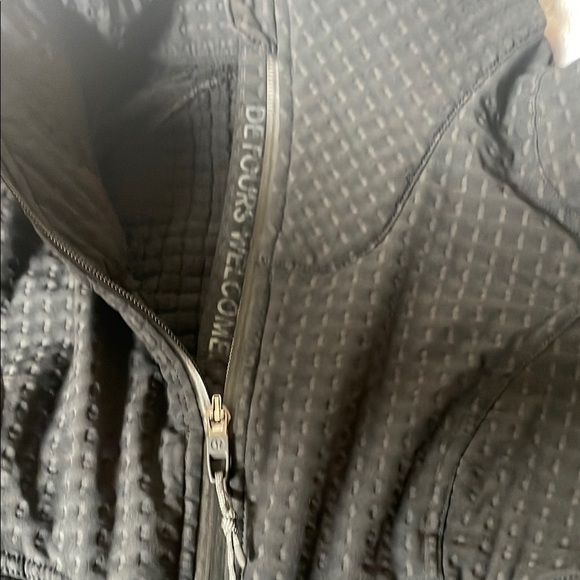 Lululemon Athletica Black Water-Repellant Hiking Athletic Jacket - Picture 5 of 12